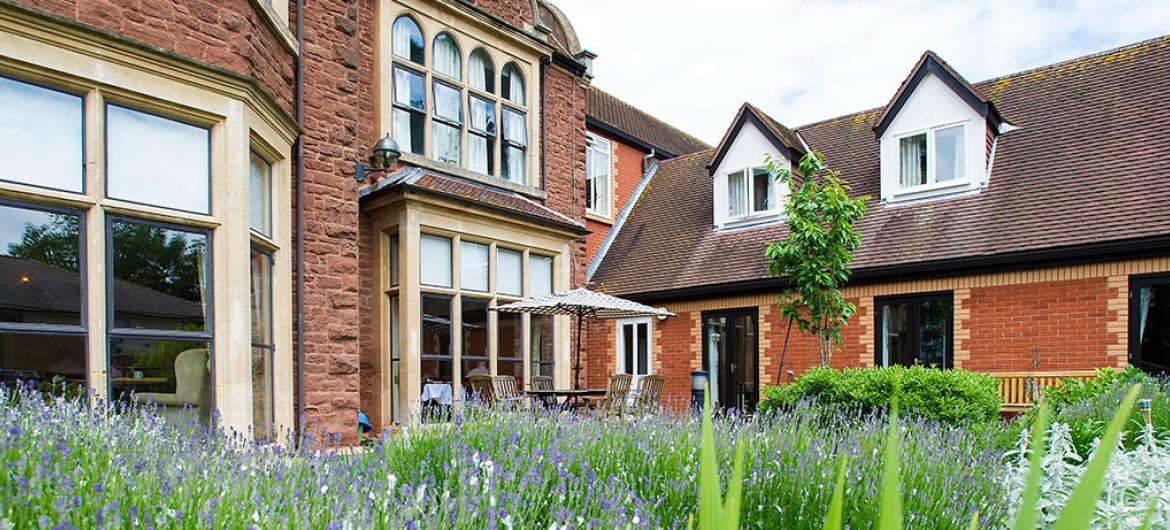 the-rosary-flowery-exterior